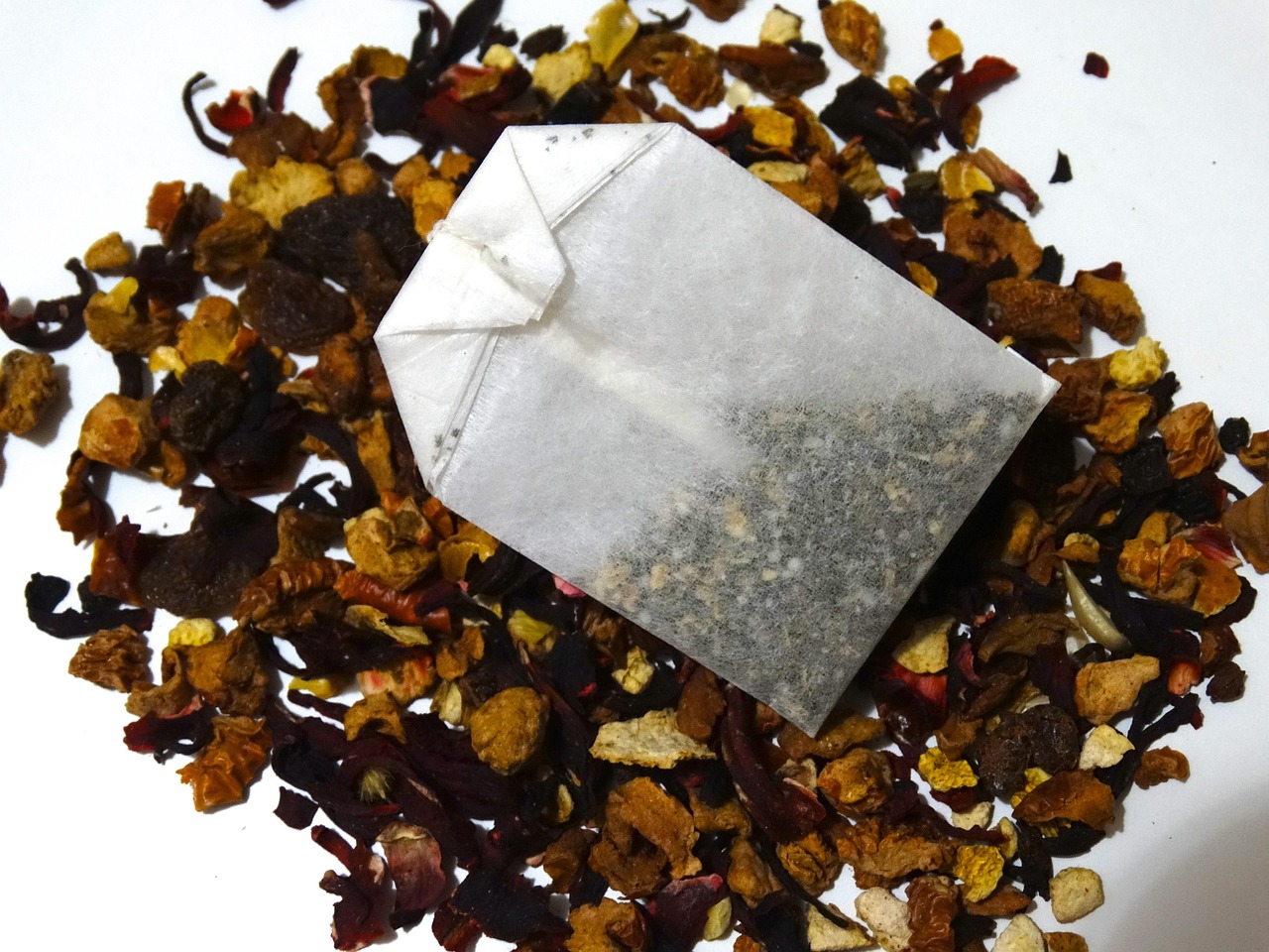 雨林古樹茶最新售價，品質(zhì)與價值完美融合的魅力茶香